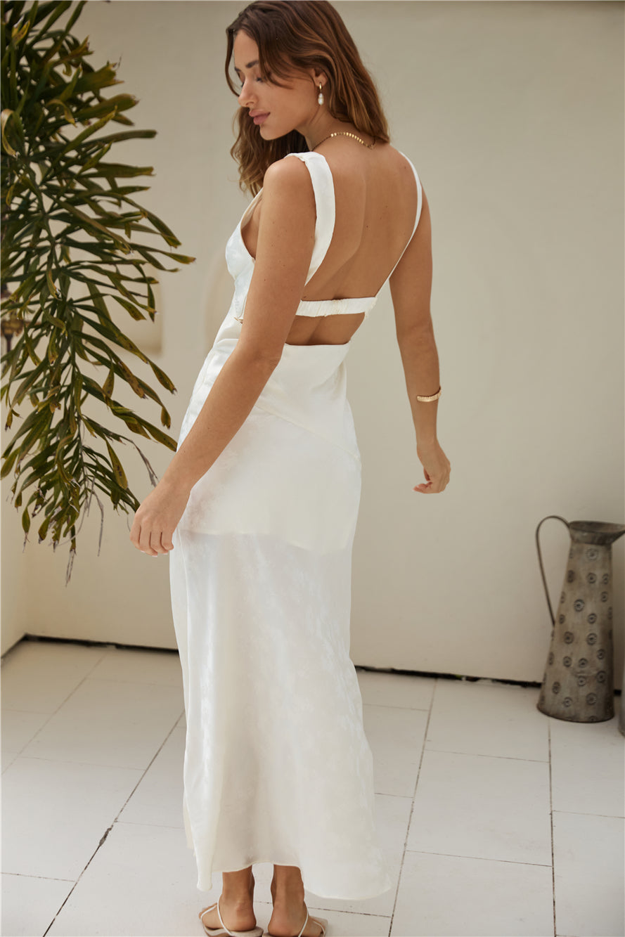 alba maxi dress Ethical slow fashion. Free shipping. Easy Returns. Tulle and Batiste