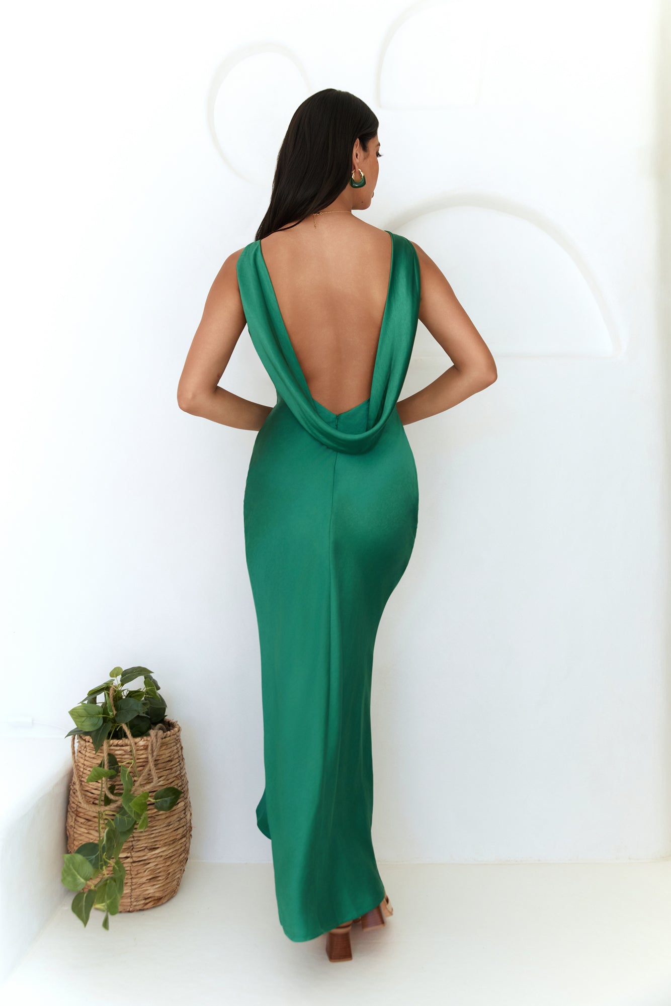 Raelyn Maxi Dress Emerald Size L Raelyn Maxi Dress Emerald Size L