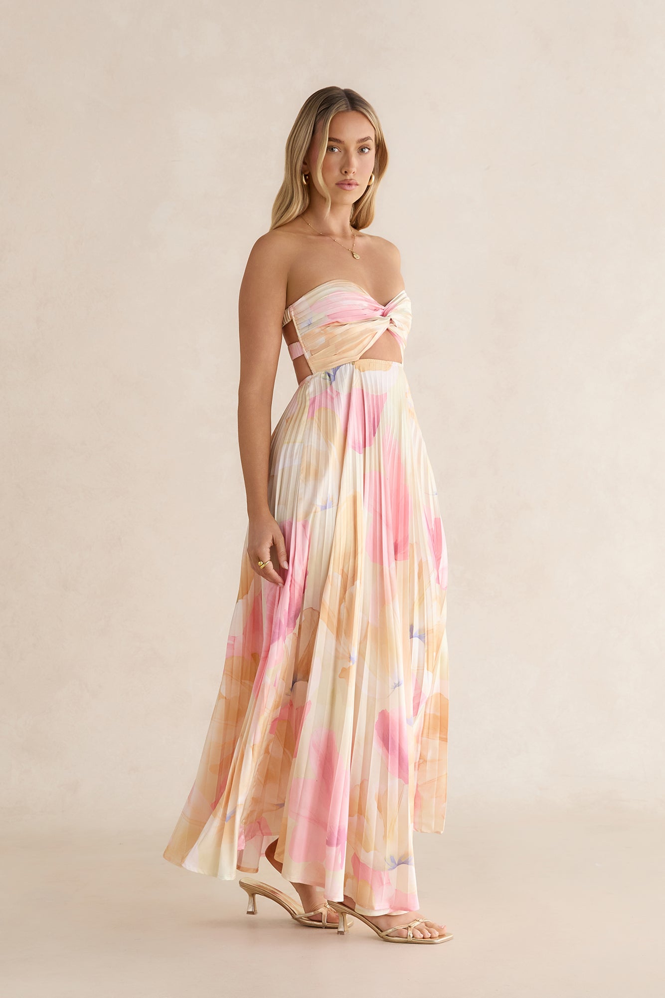 flowy loose dresses Womens Summer Dresses Short Sleeve Beach Long Dress Flowy Loose Beach Sundresses Trendy Outfits with Pockets Black at Amazon Women's Clothing store