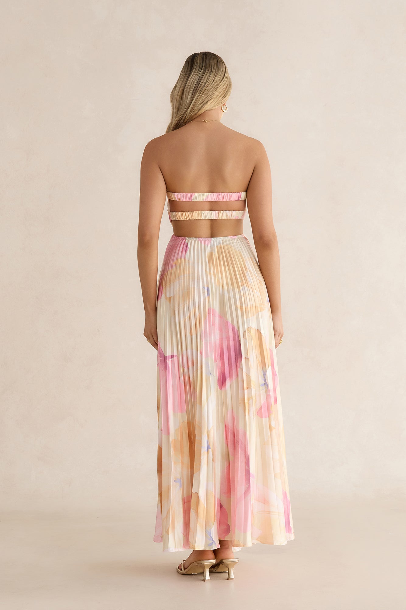 flowy dresses and skirts Dresses With Flowy Skirts