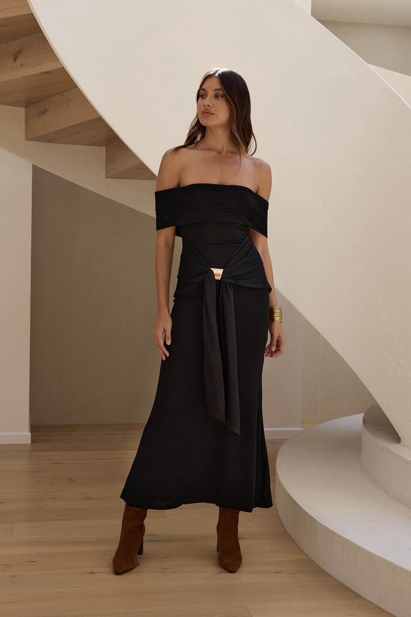 black martini dress Bloom Off Shoulder Knit Maxi brand_Xscape Sleeve Length 27.5 Bryce Dallas Howard Jurassic Color:Black & White Stripe