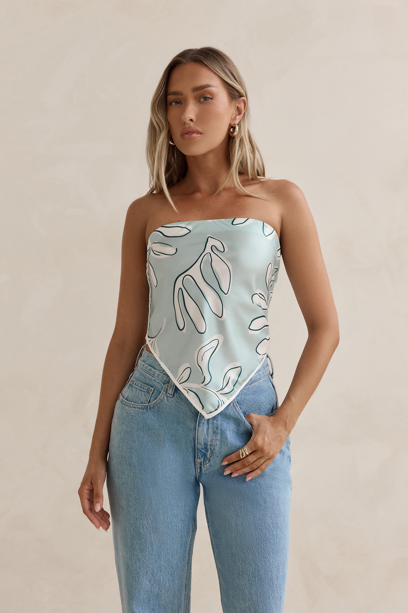 #127990