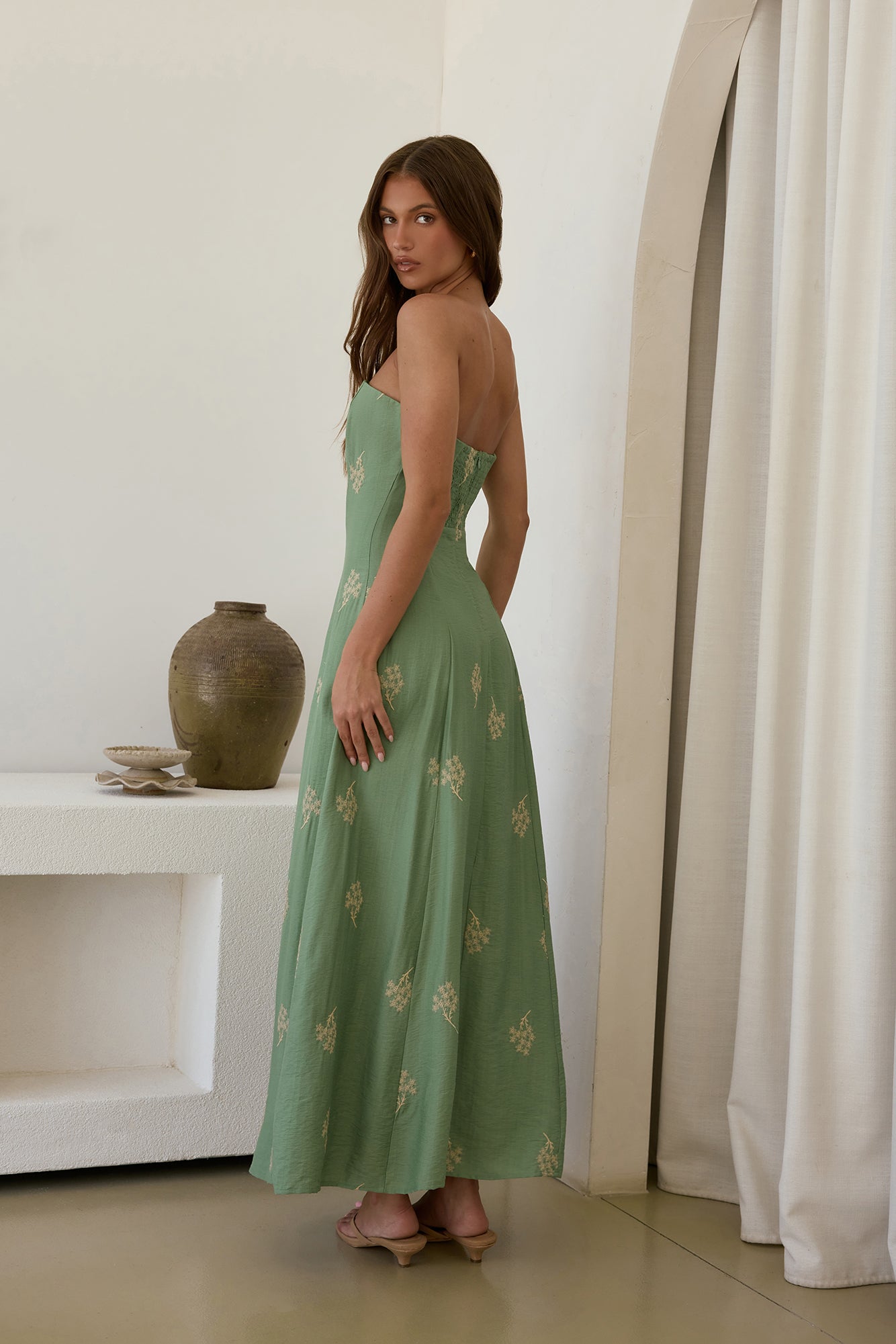#128567
