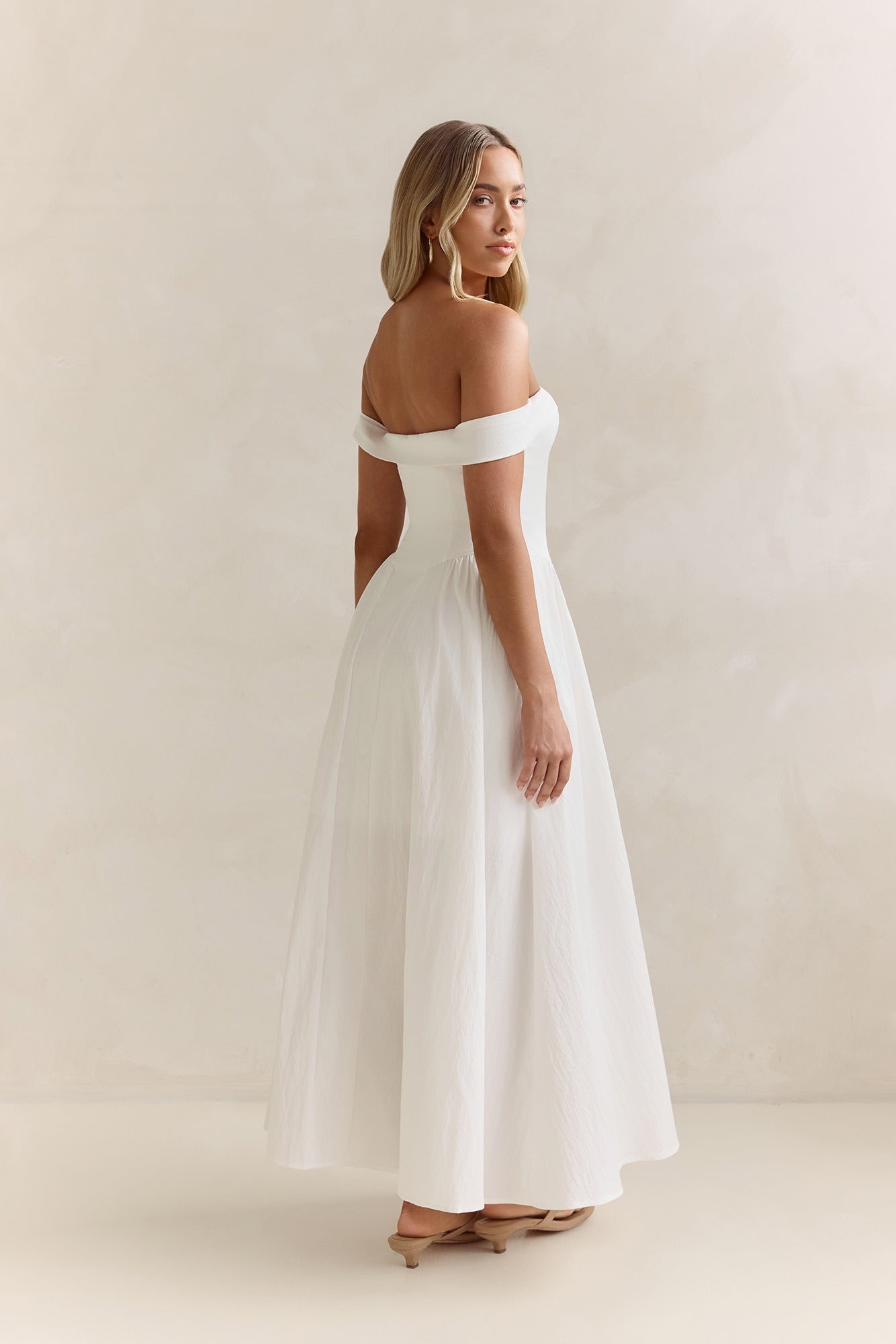 #129931
