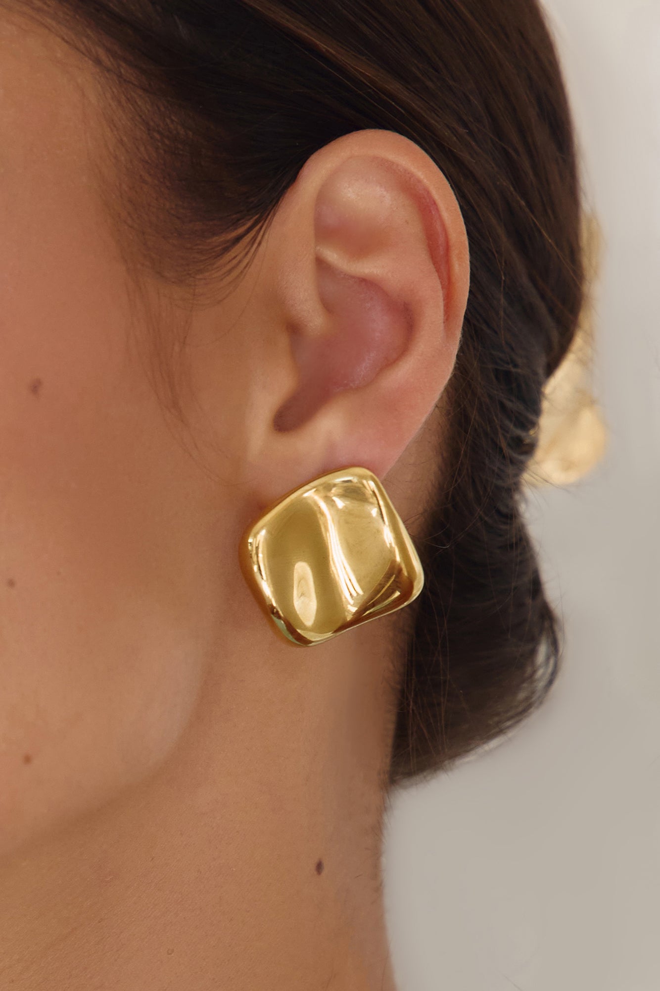 Stylish Vibes Earrings Gold