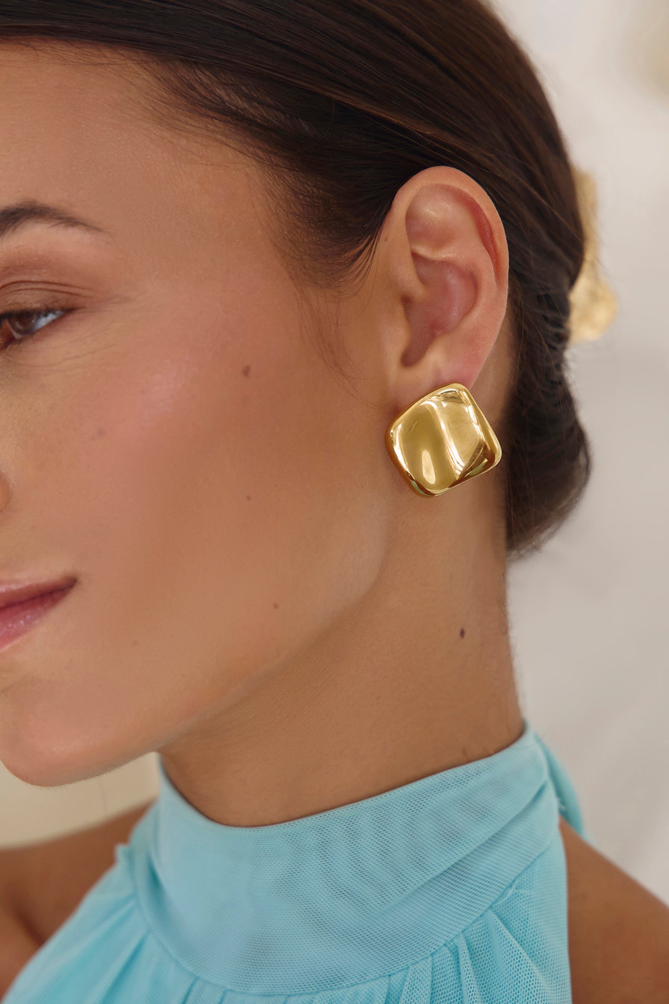 Stylish Vibes Earrings Gold