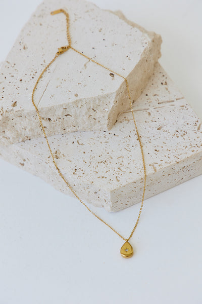 18k Gold Falling Stars Necklace Gold